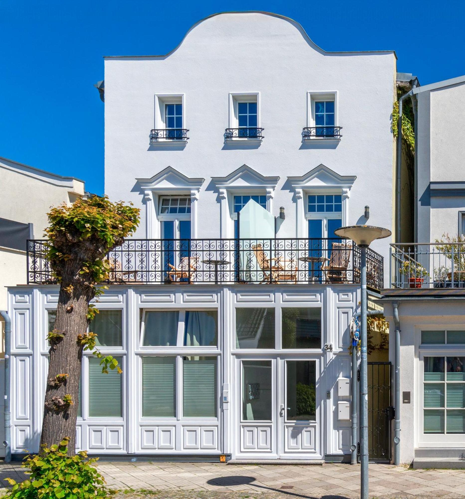 Kapitaenshaus Friedrich Franz - Premium Apartments 200 Meter Vom Strand Und Alten Strom 로스토크 외부 사진