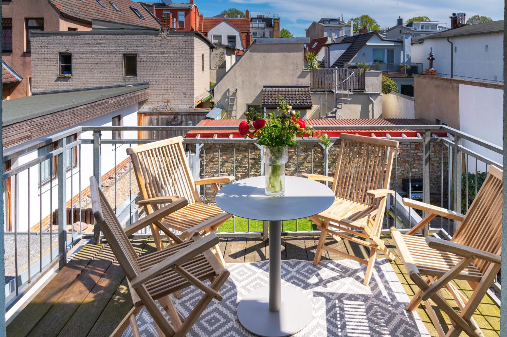 Kapitaenshaus Friedrich Franz - Premium Apartments 200 Meter Vom Strand Und Alten Strom 로스토크 객실 사진