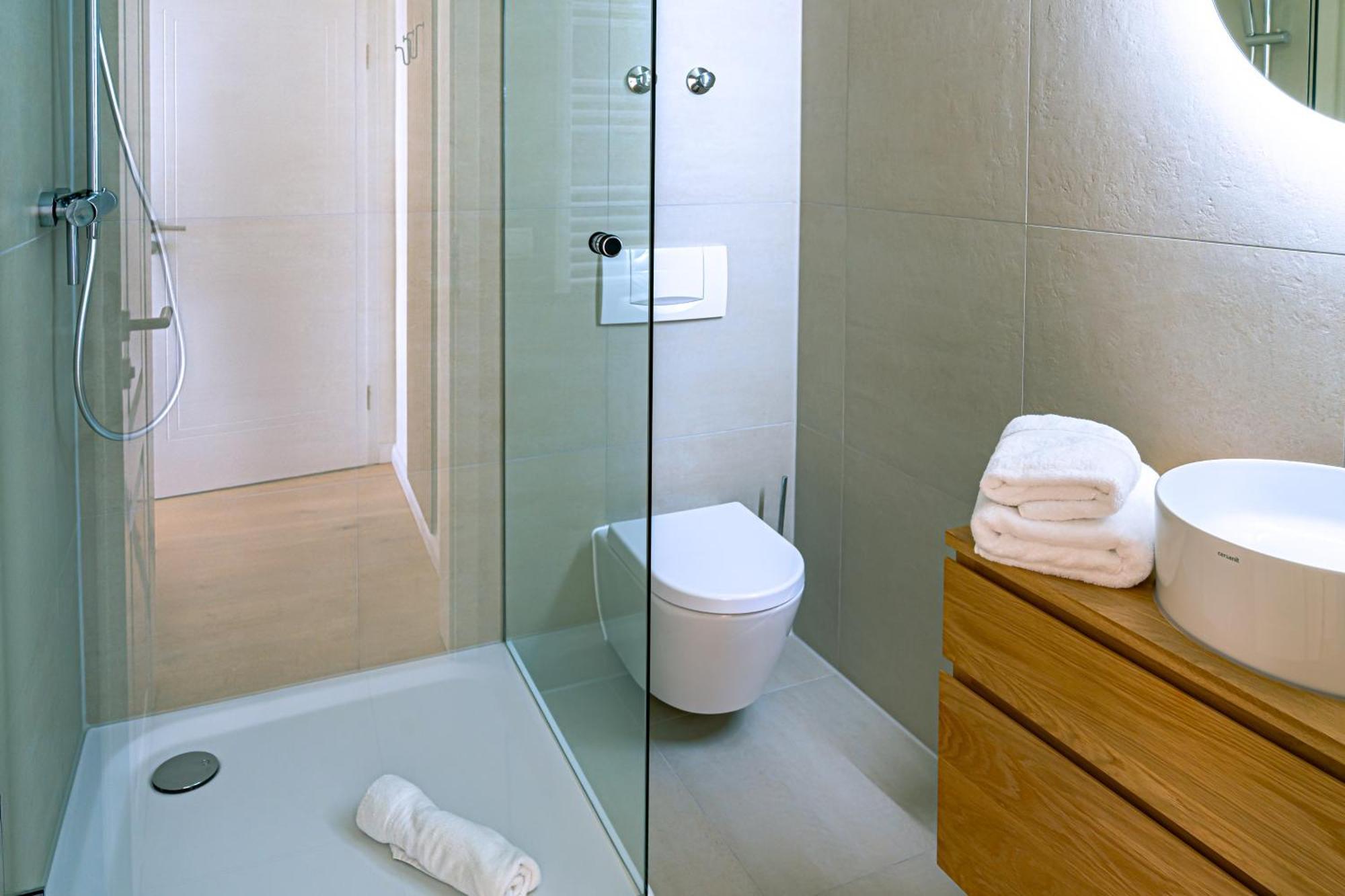 Kapitaenshaus Friedrich Franz - Premium Apartments 200 Meter Vom Strand Und Alten Strom 로스토크 객실 사진